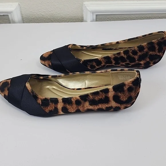 ND New Direction Rhemy Leopard Cheeta Print Women's Flats Shoes Size 7.6 - Picture 2 of 10